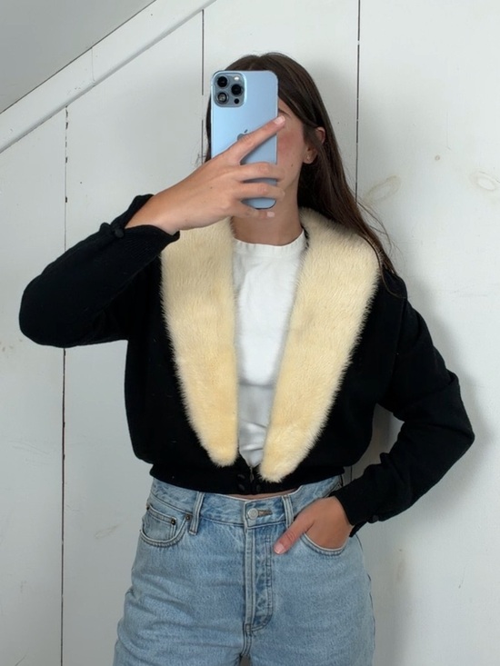 Riviera cashmere Sweaters - Vintage Black Cashmere Cropped Cardigan Sweater Women’s Small Mink Fur Collar